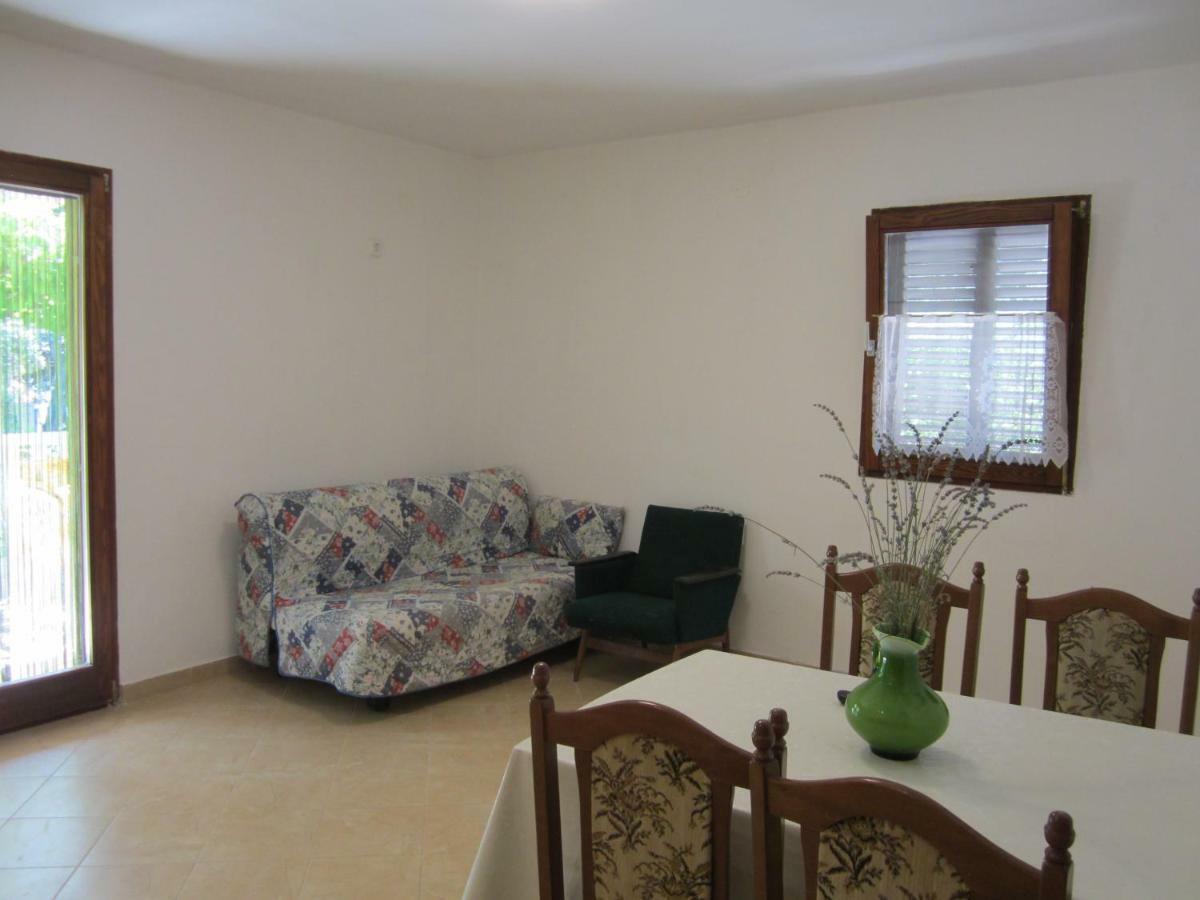 Apartmani Lina Drvenik Veliki Zewnętrze zdjęcie